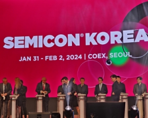 '경계를 넘어선 혁신' 세미콘 코리아 2024 개막