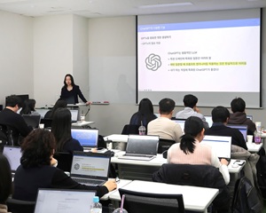 유베이스 그룹, 임직원 대상 AI 역량 강화 교육을 본격적 추진